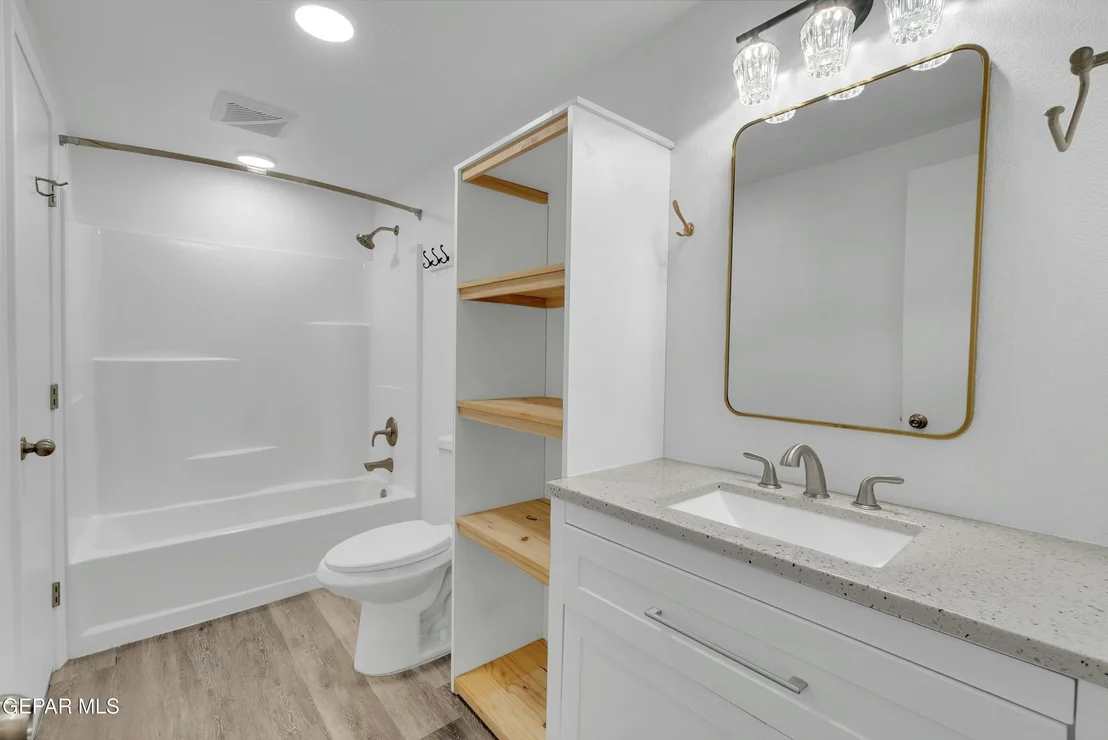 Photo of 3600 Essence Street