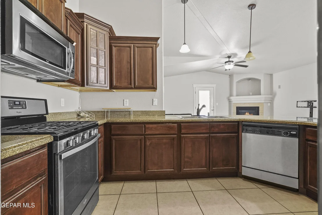 Photo of 3265 MAPLE POINT Drive