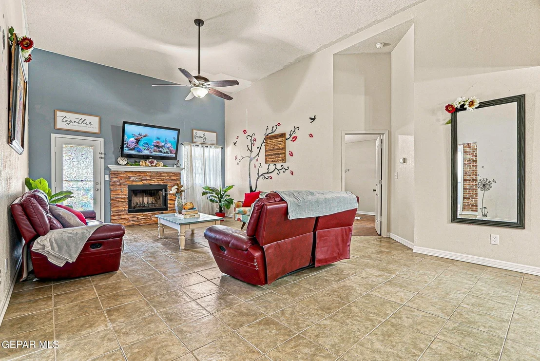 Photo of 835 SUN CITY PARK Court