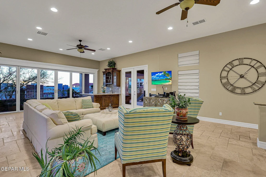 Photo of 5567 Buckley Drive