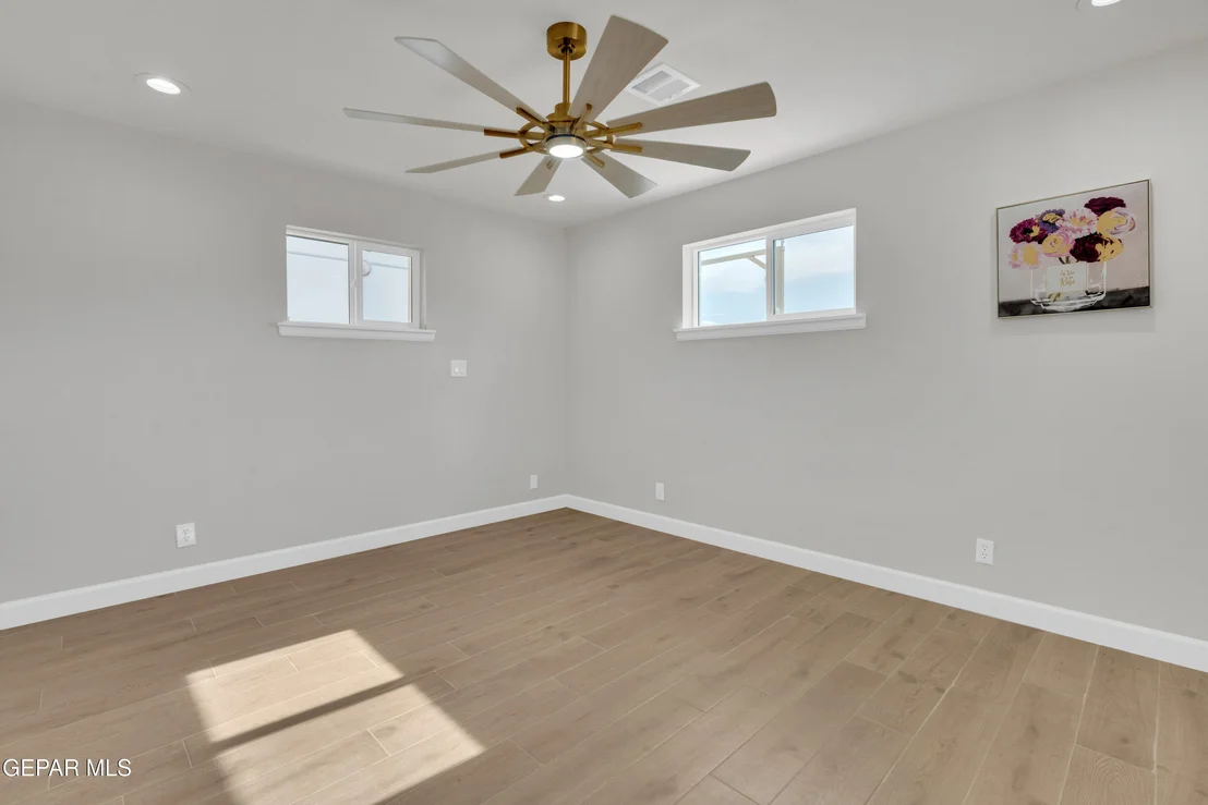 Photo of 9524 RALEIGH Drive