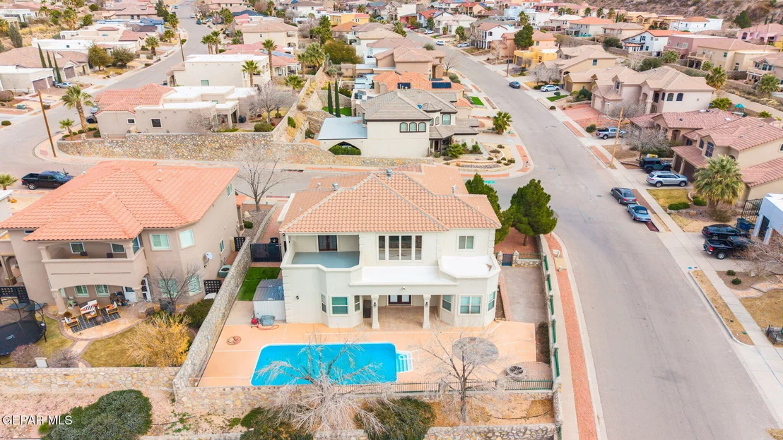 Photo of 6389 FRANKLIN TRAIL Drive