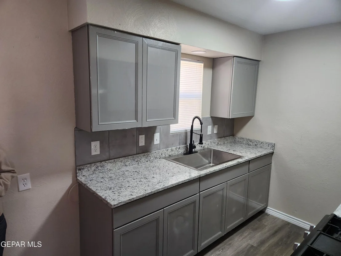 Photo of 901 CARLOTTA Drive