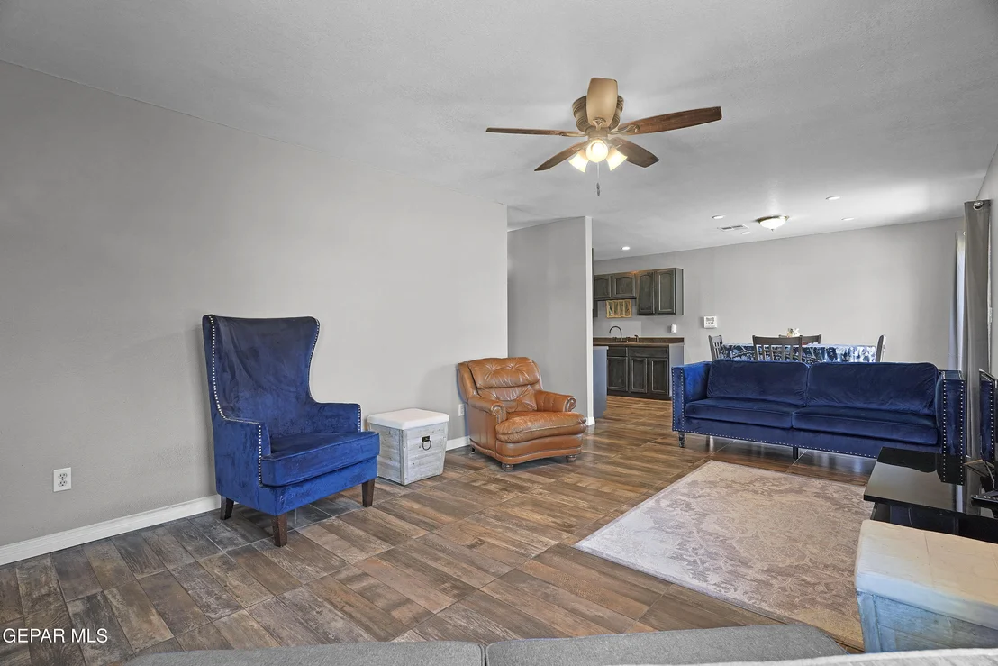 Photo of 693 DESERT SAGE Drive