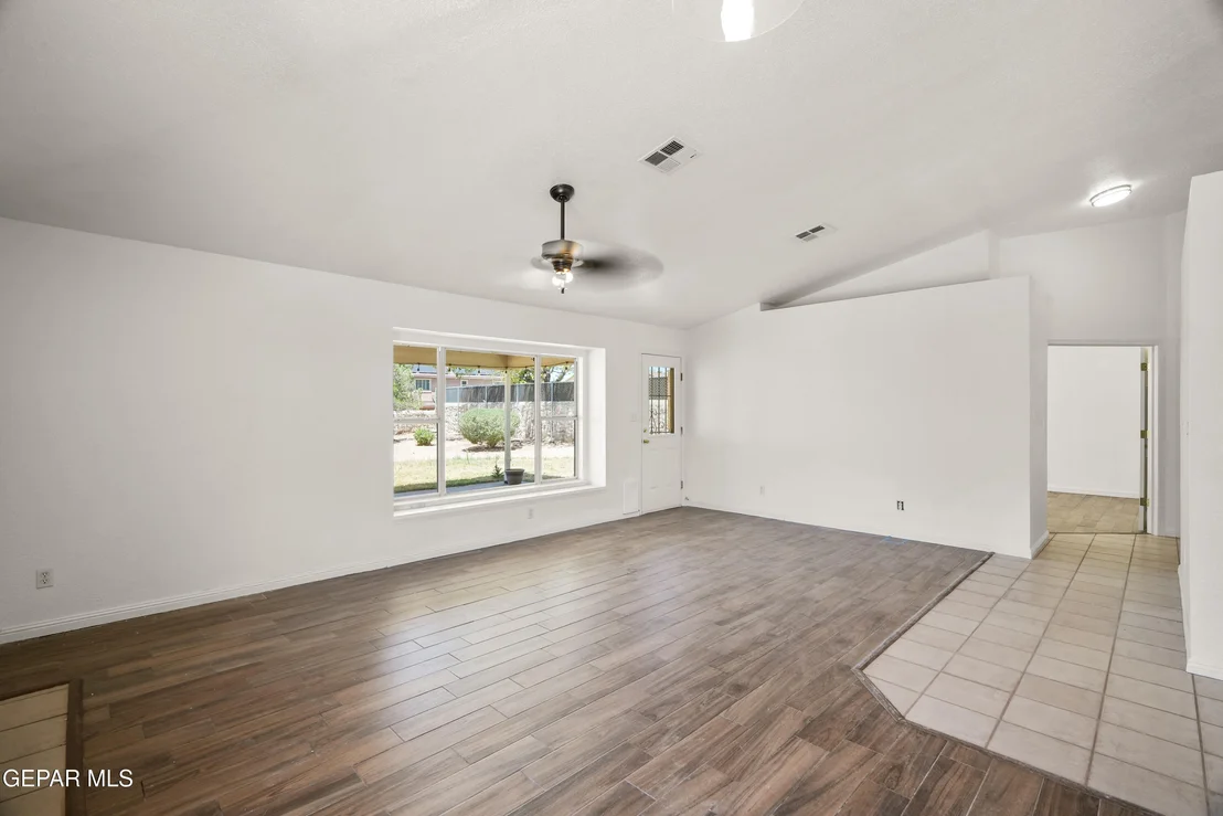 Photo of 7125 Luz De Espejo Drive