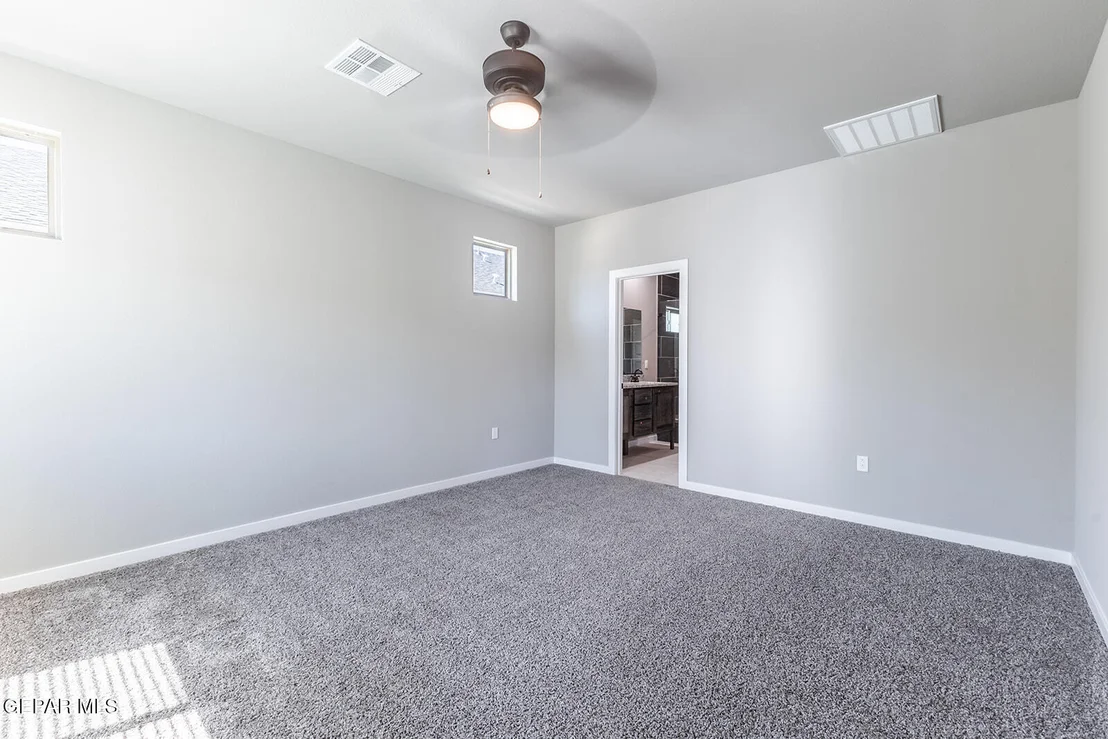 Photo of 920 Foley Place