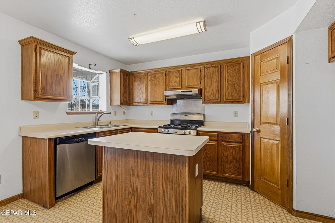 Photo of 2913 STAR LAKE Place