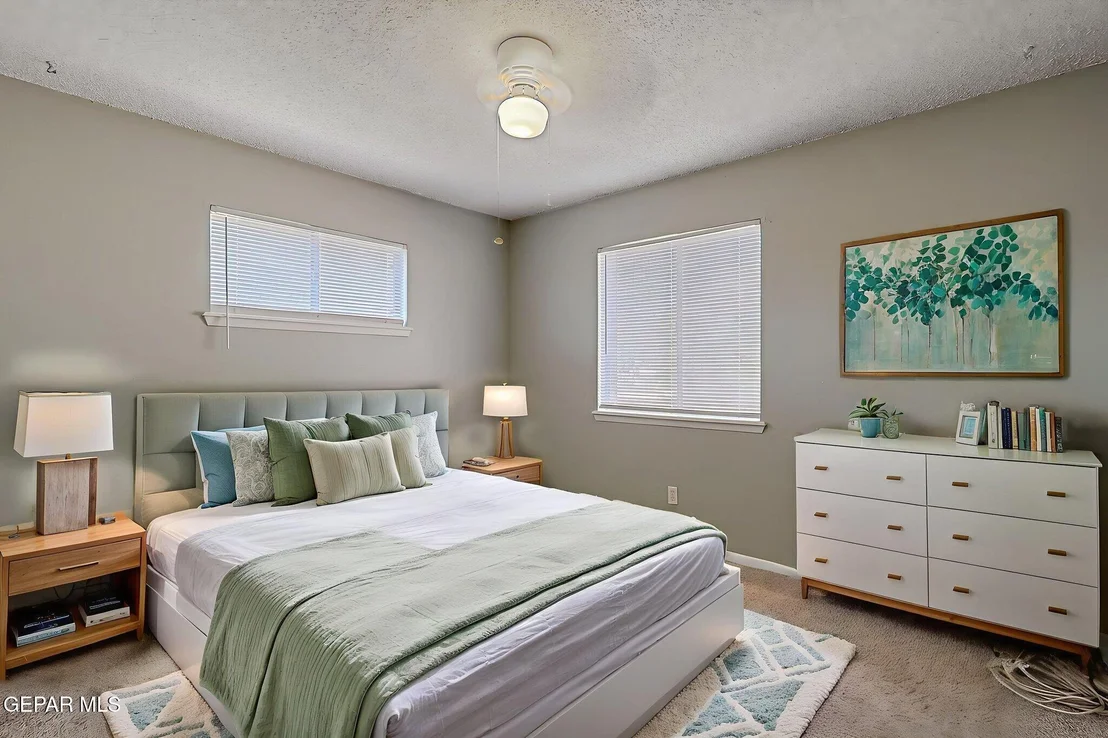 Photo of 7213 CLEMENTE Avenue