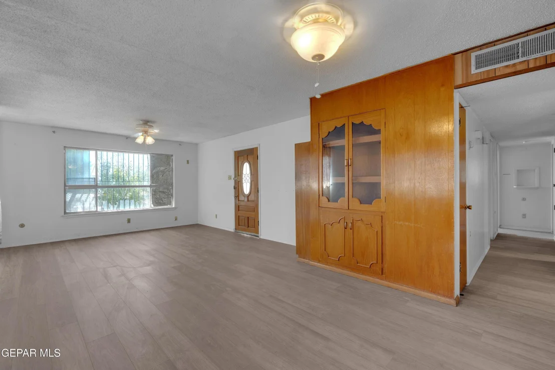 Photo of 3601 Truman Avenue