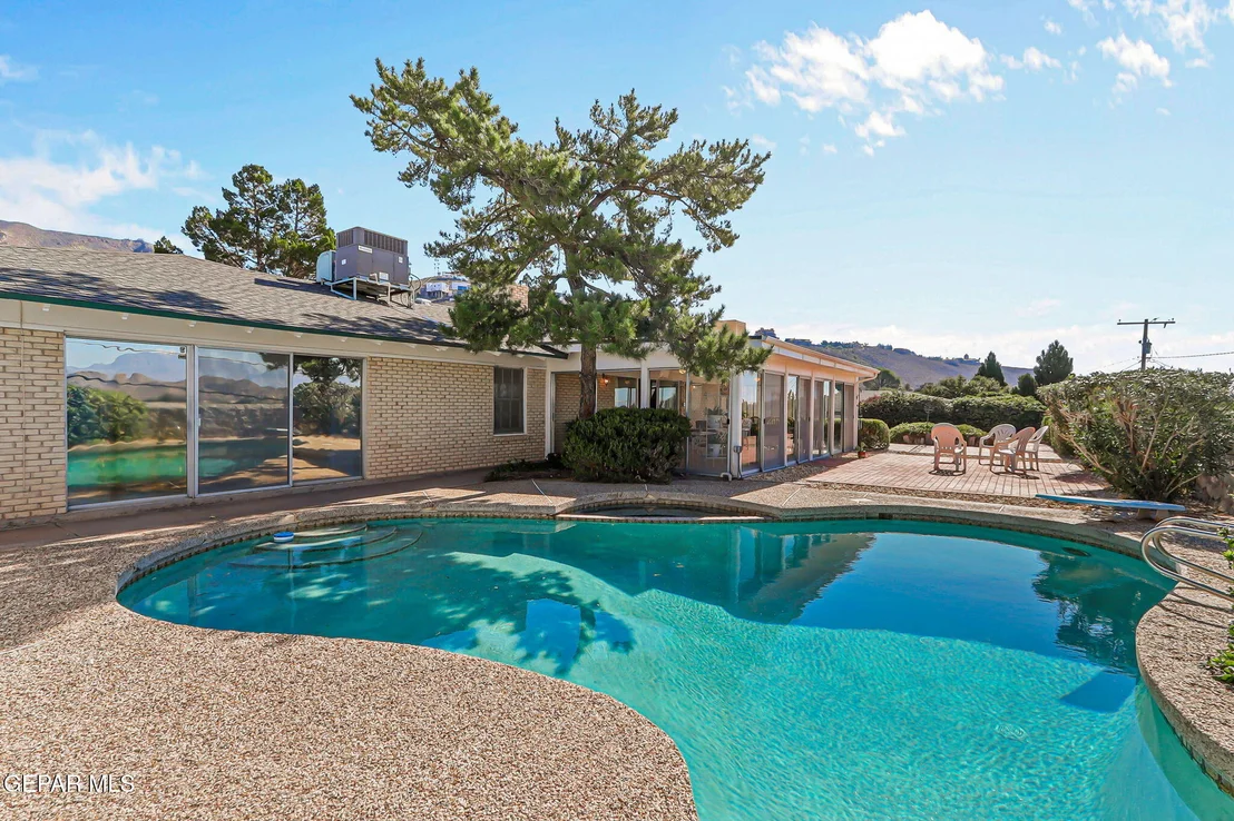 Photo of 4007 Flamingo Drive