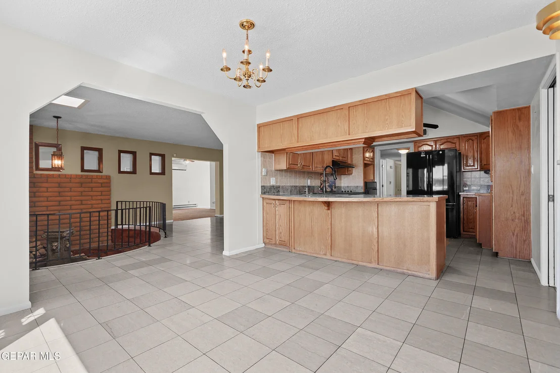 Photo of 805 MARIMBA Drive