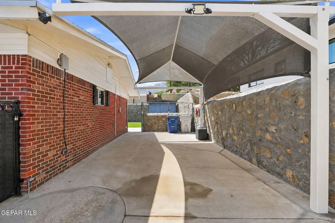 Photo of 8713 ECHO Street