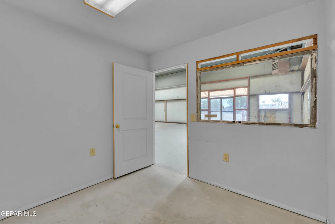 Photo of 7880 DONIPHAN Drive