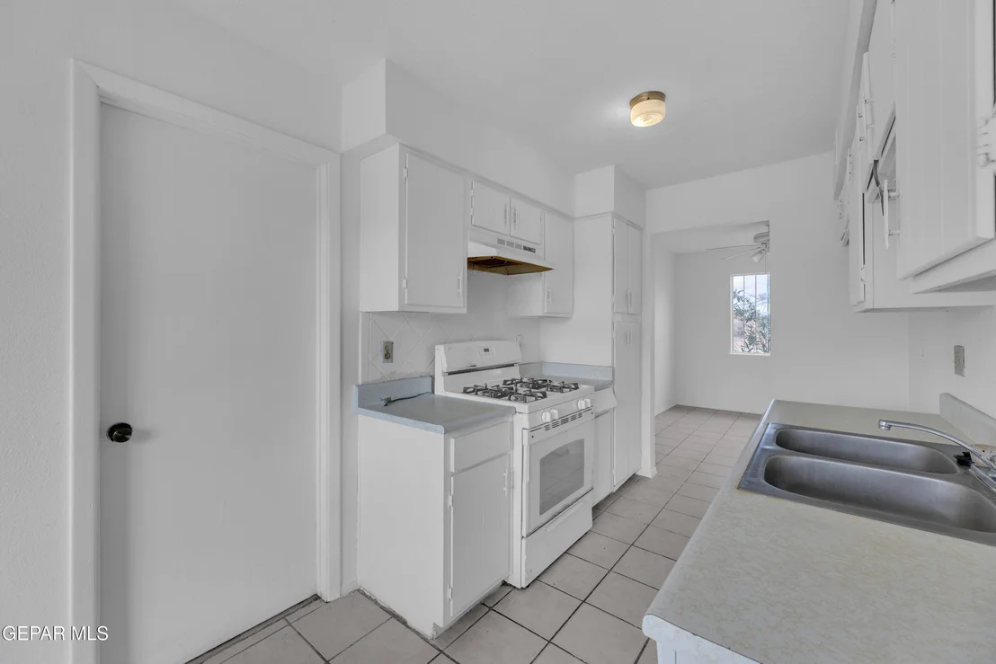 Photo of 15340 MINERAL Court