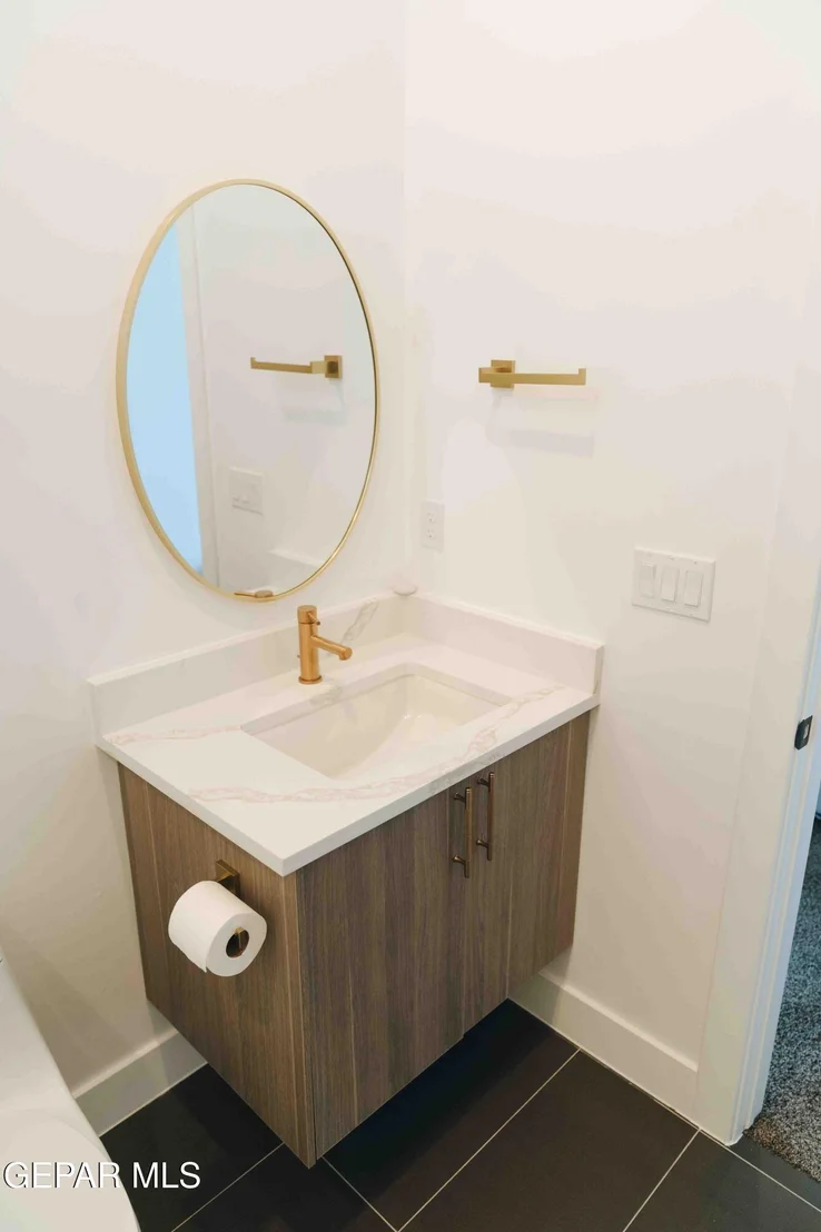 Photo of 653 BIR Circle