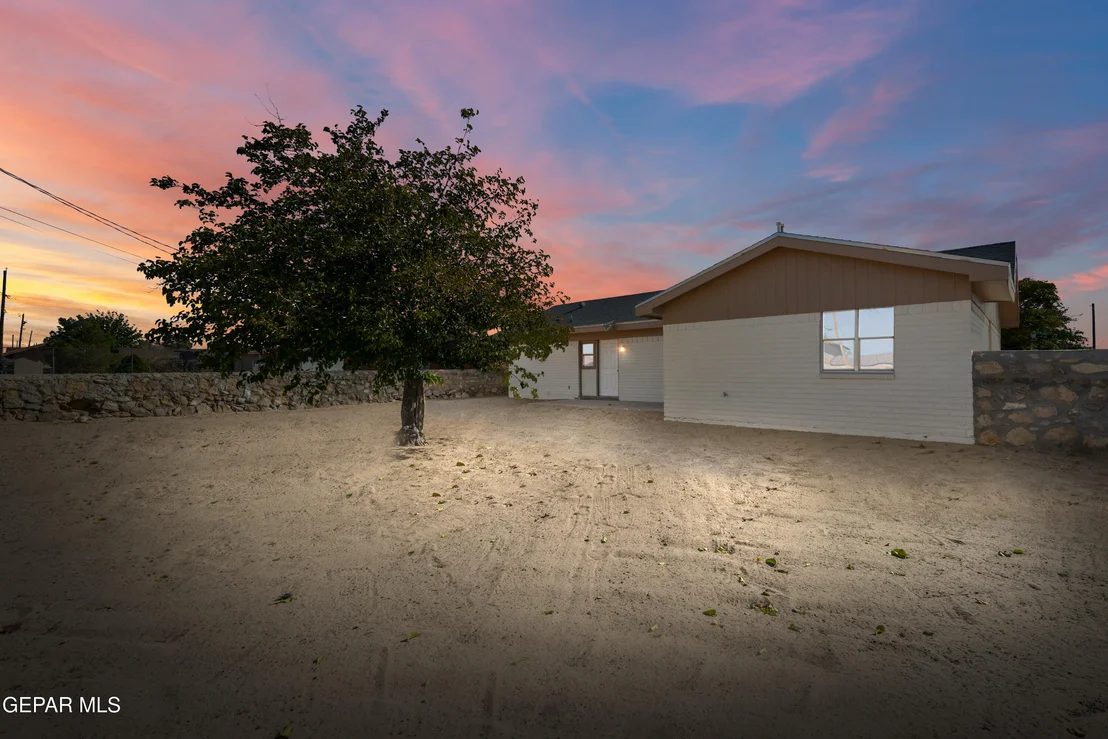 Photo of 200 ROMERIA Drive