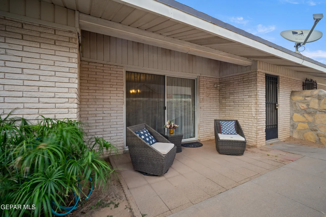 Photo of 8820 DIRK Court