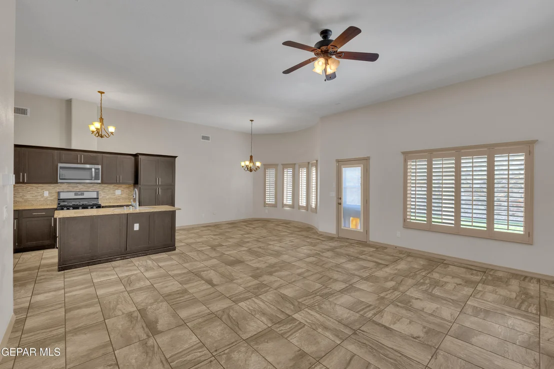 Photo of 7812 ENCHANTED VIEW Drive