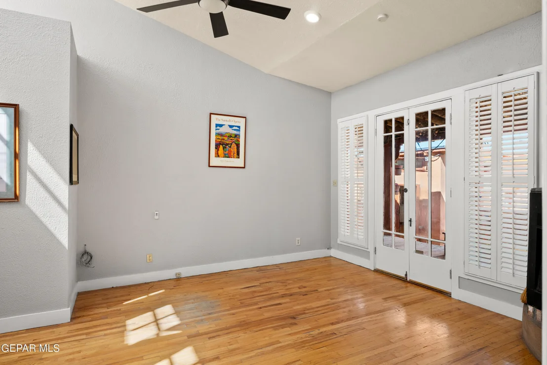 Photo of 515 GREGORY Avenue