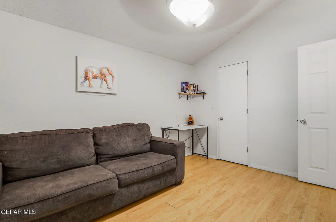 Photo of 680 ABINGTON Drive