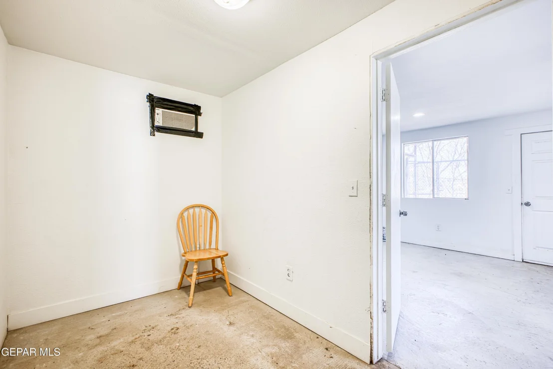 Photo of 440 JAMES Street