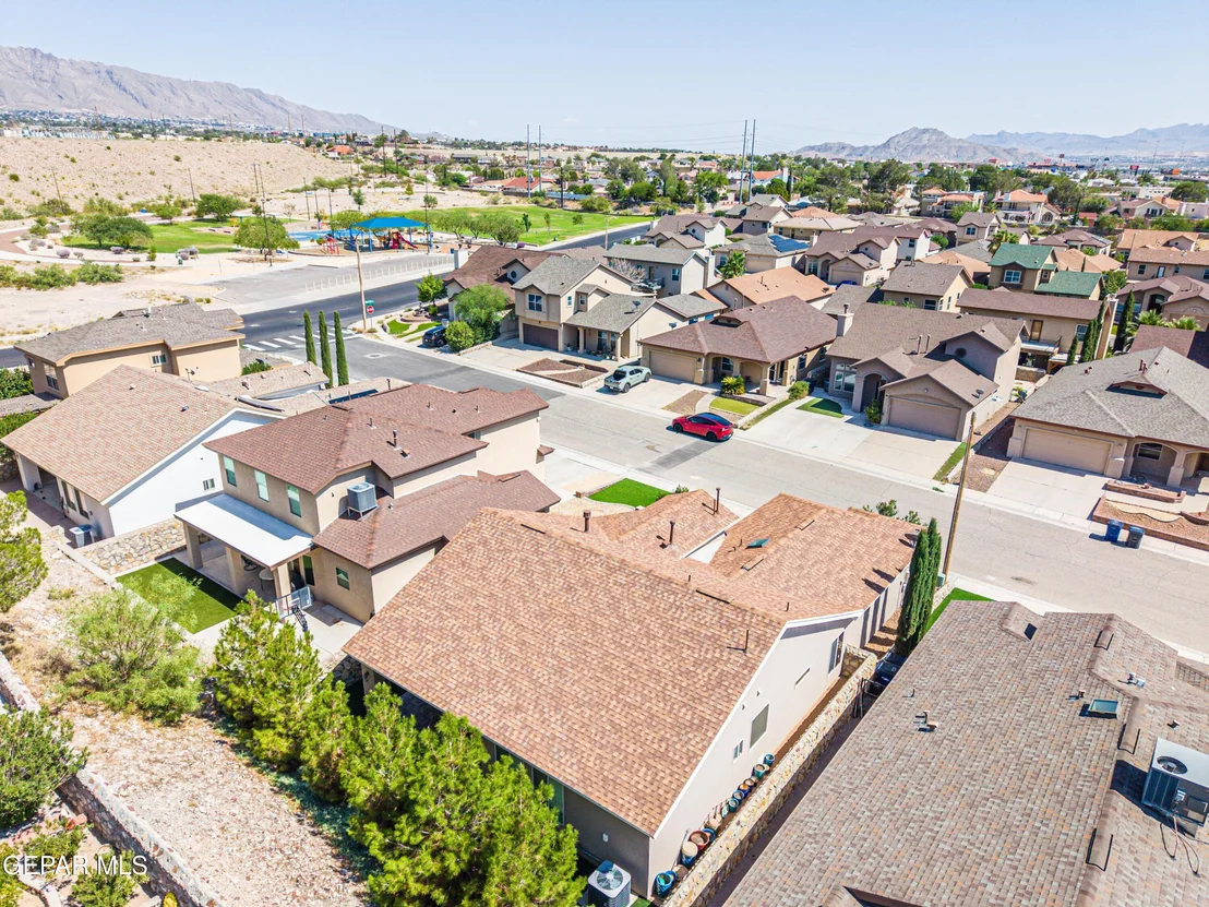 Photo of 7713 OAK LANDING Drive