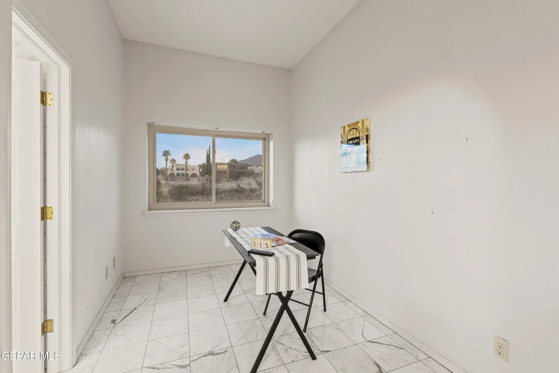 Photo of 401 Sharondale Drive
