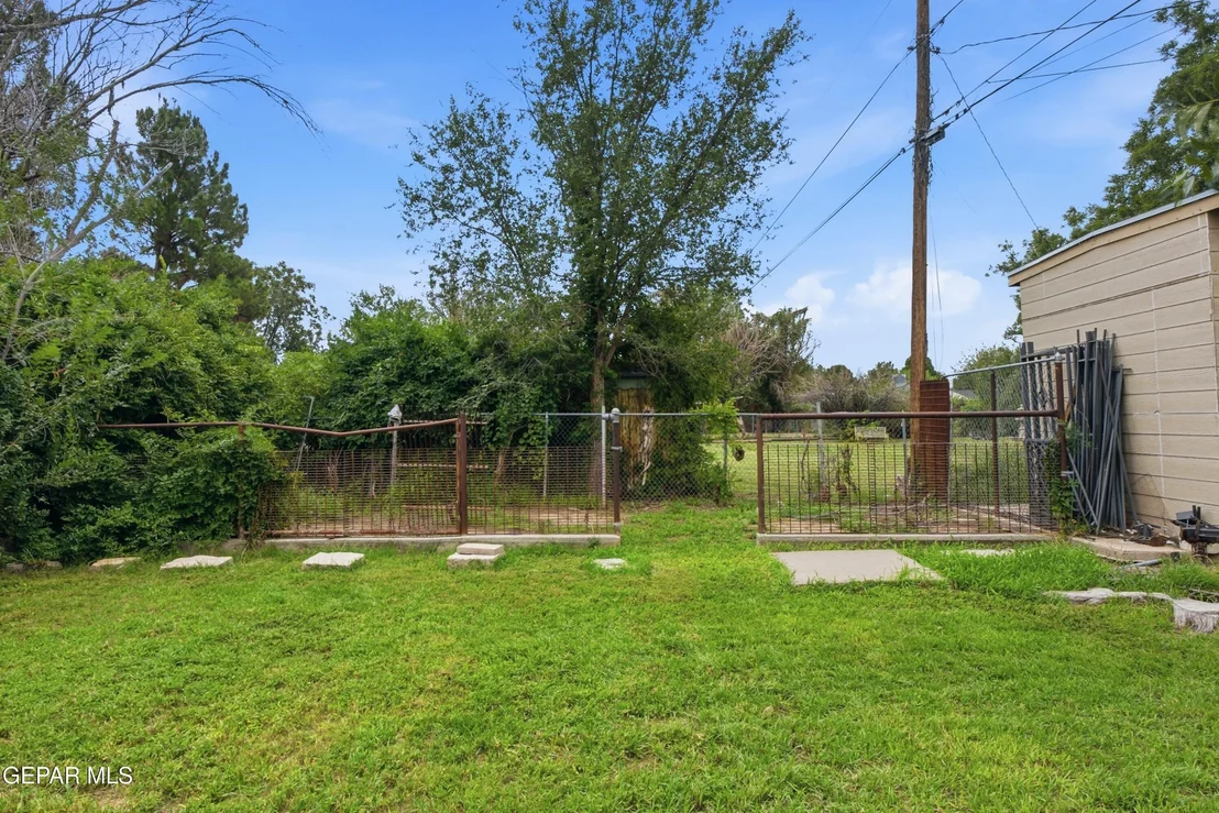 Photo of 7359 FRANKLIN Drive