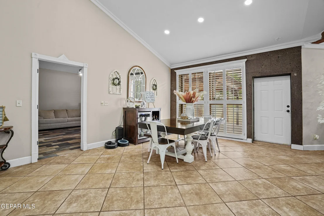 Photo of 12449 Sugden Road