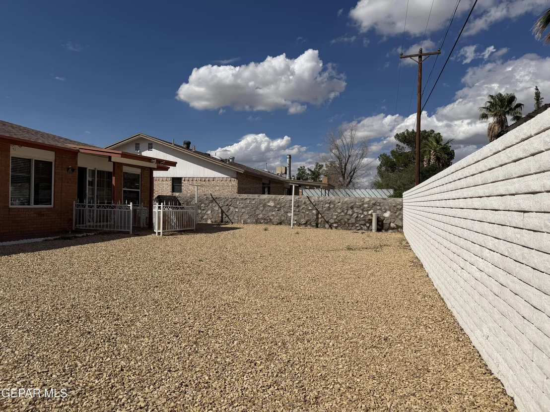 Photo of 1012 ONEIDA Drive