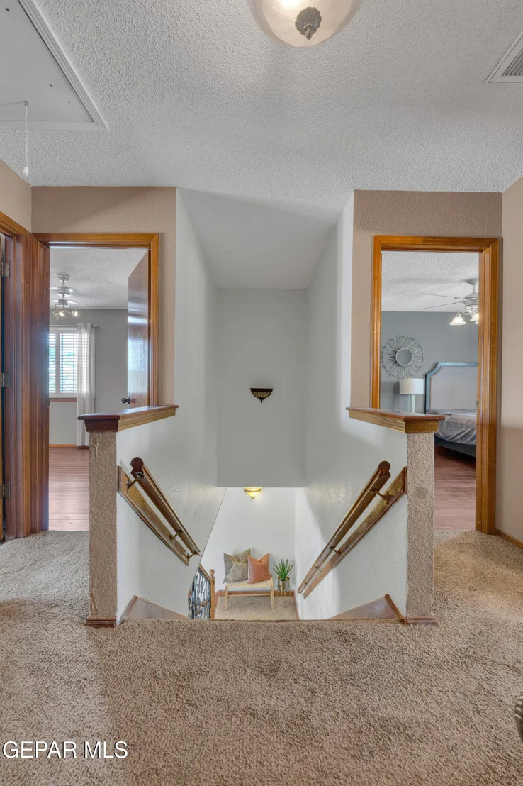 Photo of 2121 GREENLEE Drive