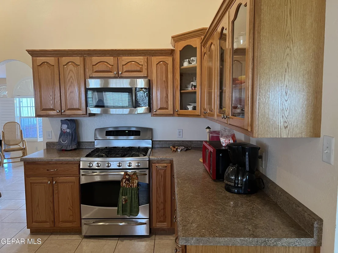 Photo of 225 PEYTON Road