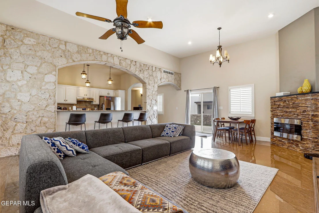 Photo of 5833 SPANISH Place