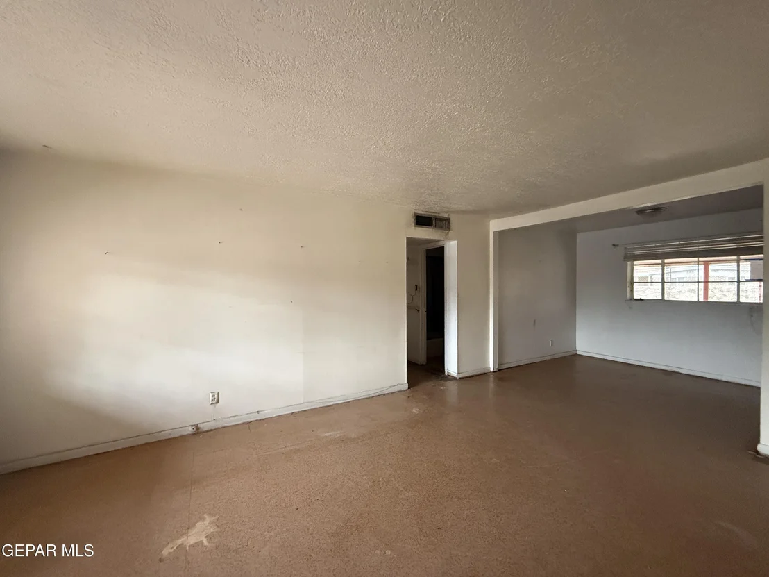 Photo of 4944 CAMDEN Circle
