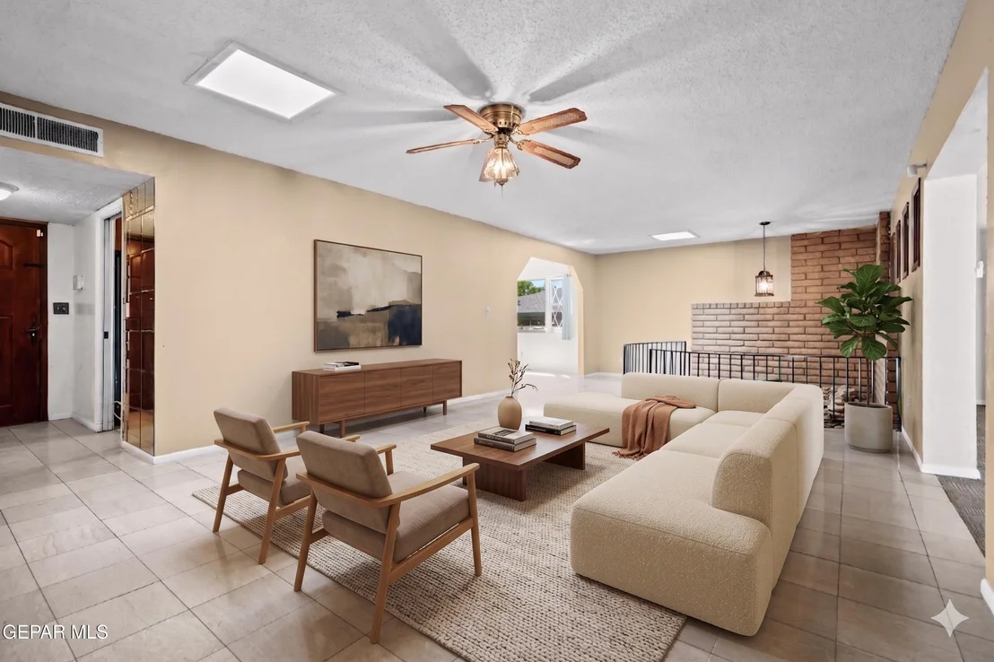 Photo of 805 MARIMBA Drive