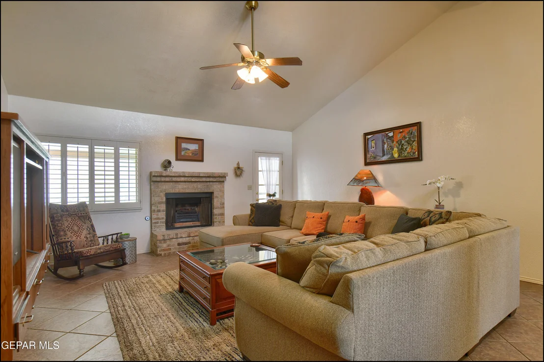 Photo of 6827 AMPOSTA Drive