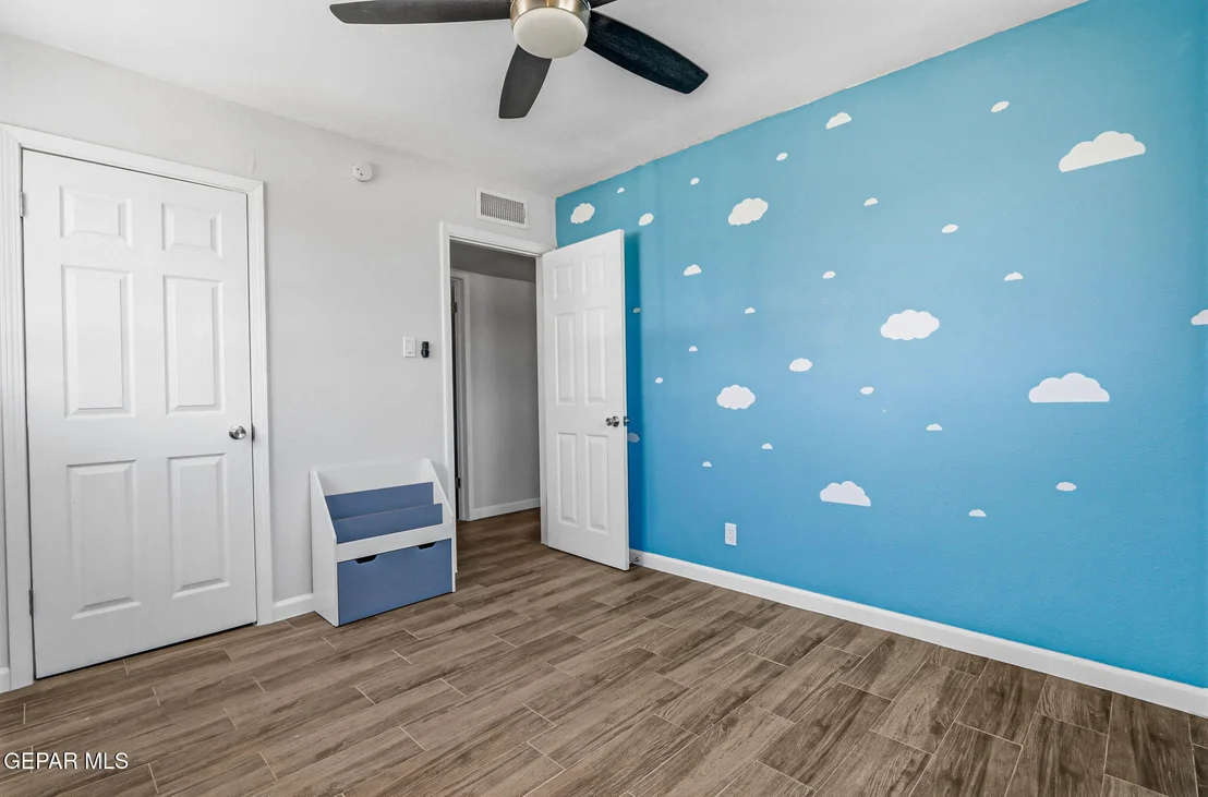 Photo of 5720 SUN VALLEY Drive