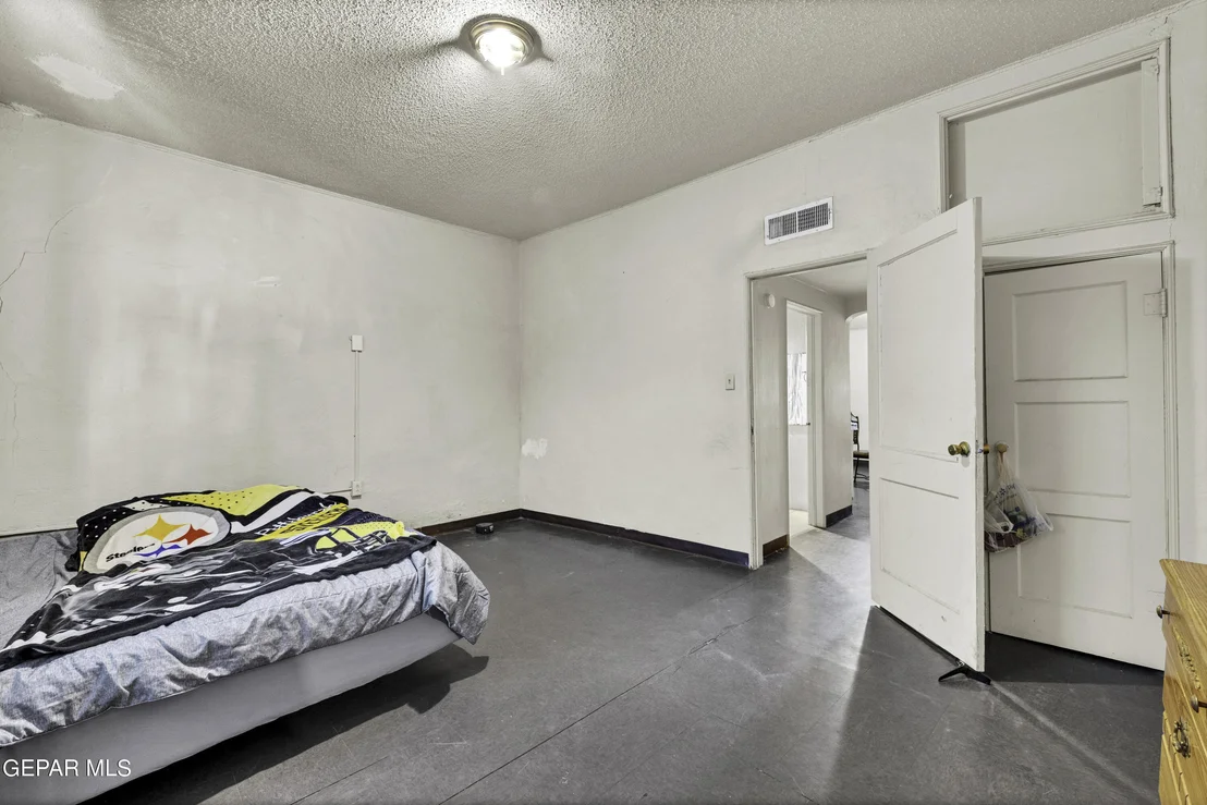 Photo of 8929 TEODOSO Drive
