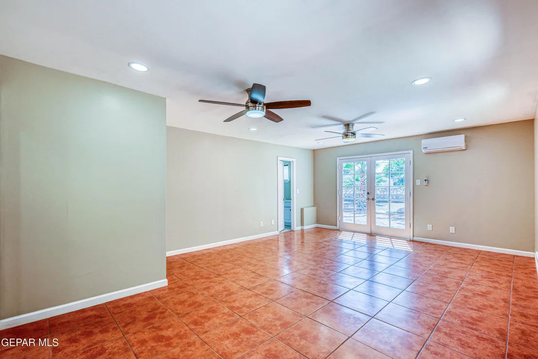 Photo of 3223 Suffolk Road