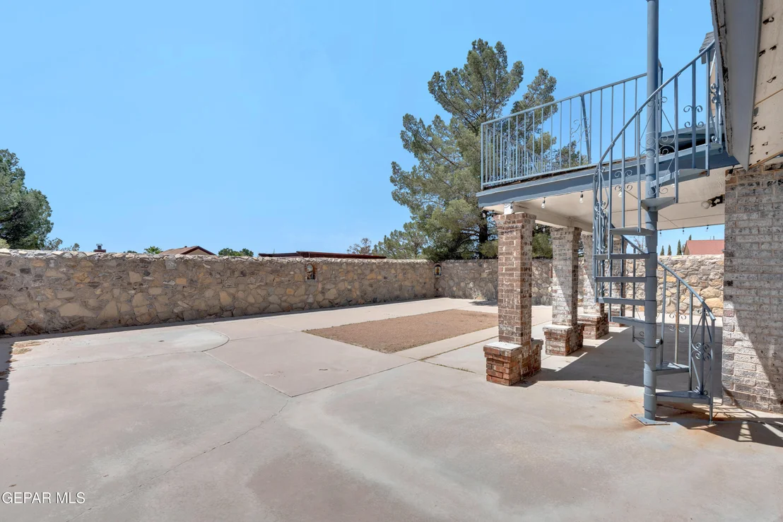Photo of 12176 JOSE CISNEROS Drive