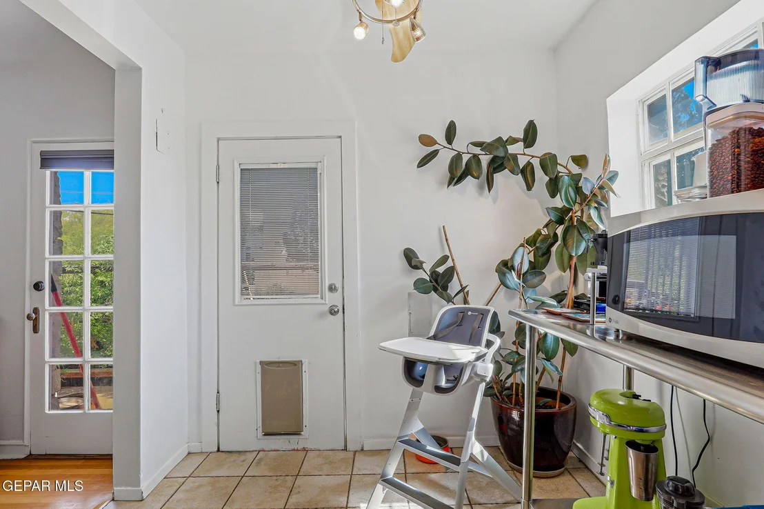 Photo of 700 E BALTIMORE Drive