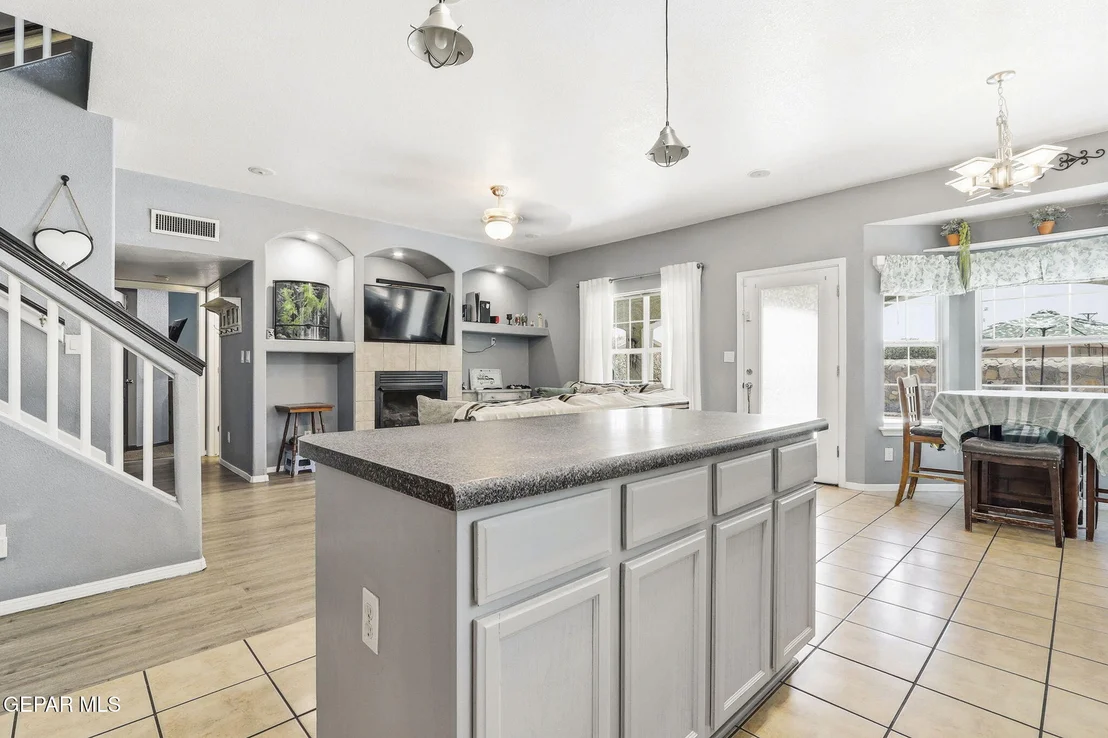 Photo of 12720 SETTING SUN Drive