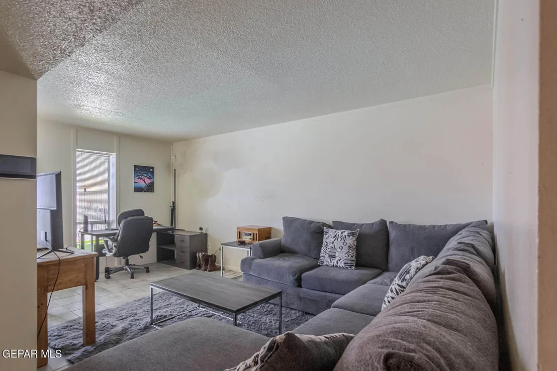Photo of Unit E at 4155 KRUPP Drive