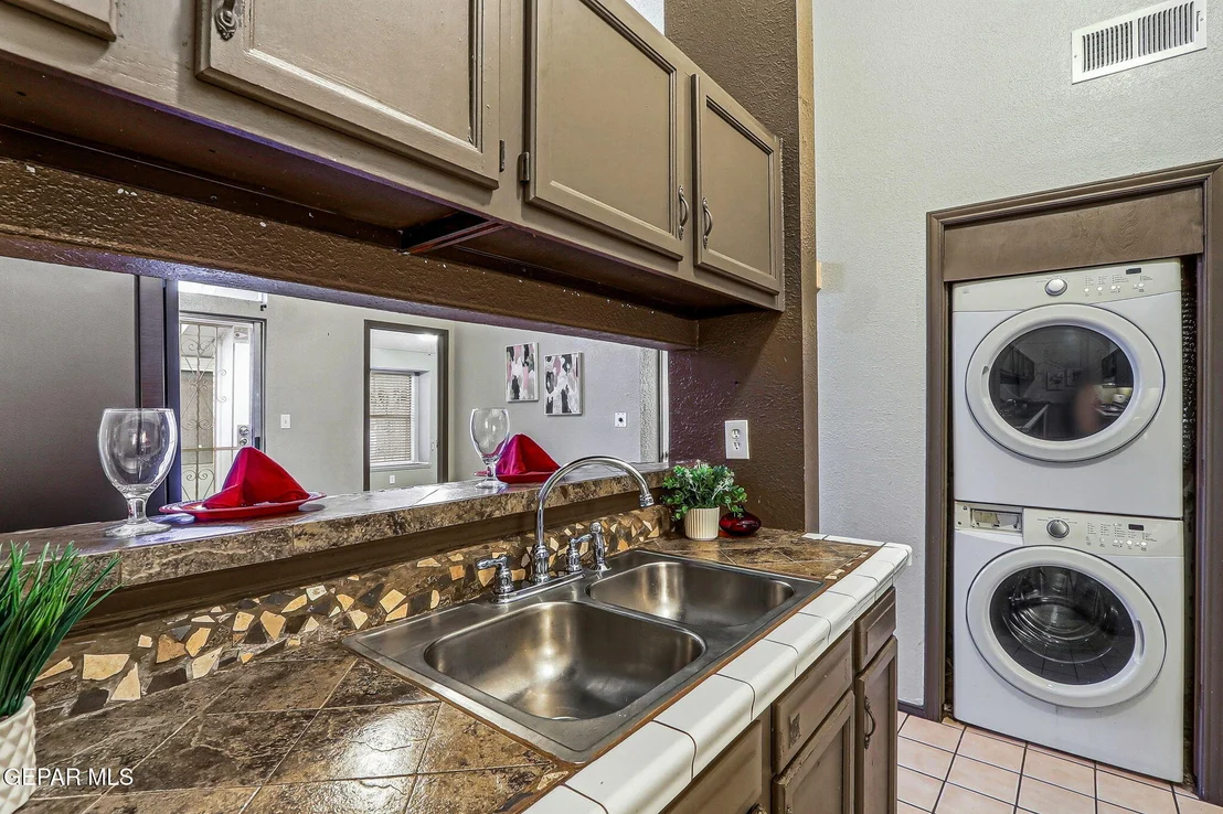 Photo of Unit A at 1514 Greg Powers Drive