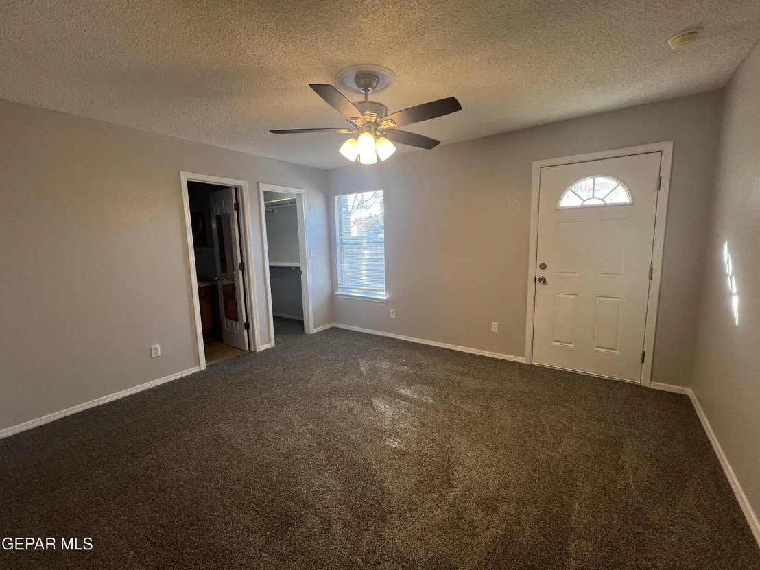 Photo of 10256 VALLE SUAVE Drive
