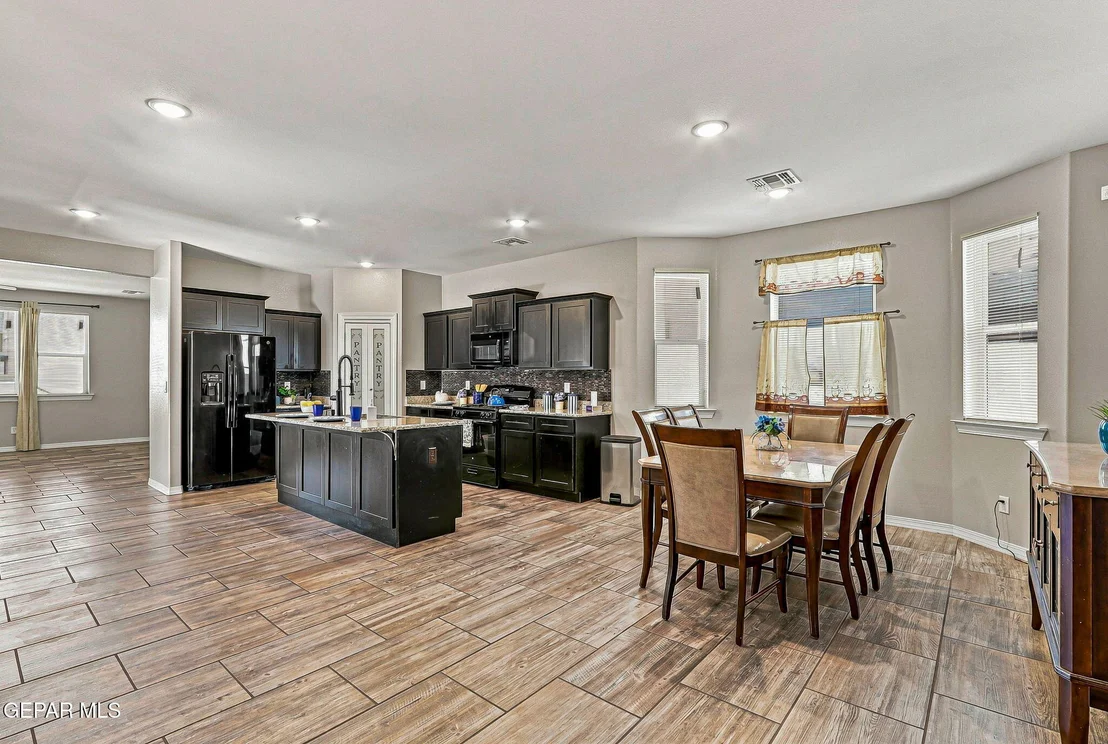 Photo of 2156 THOMAS LACKLAND Street