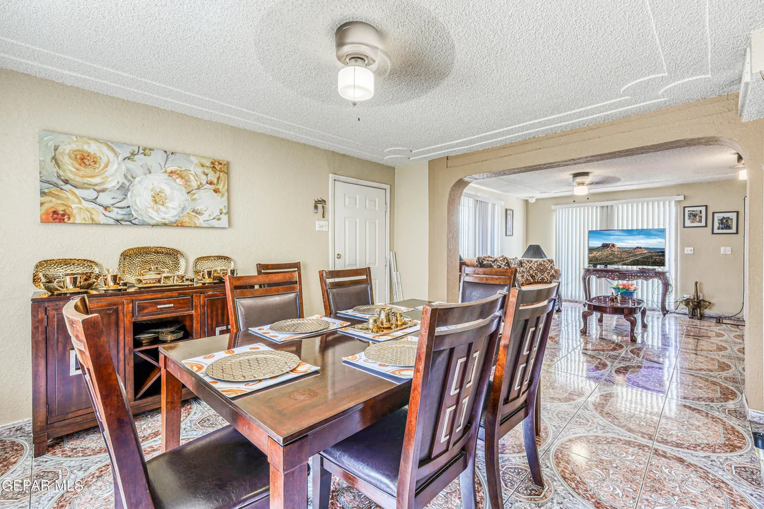 Photo of 11581 Valle Verde Road
