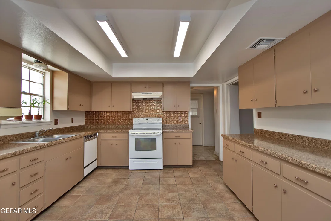 Photo of 6217 CONSTELLATION Drive