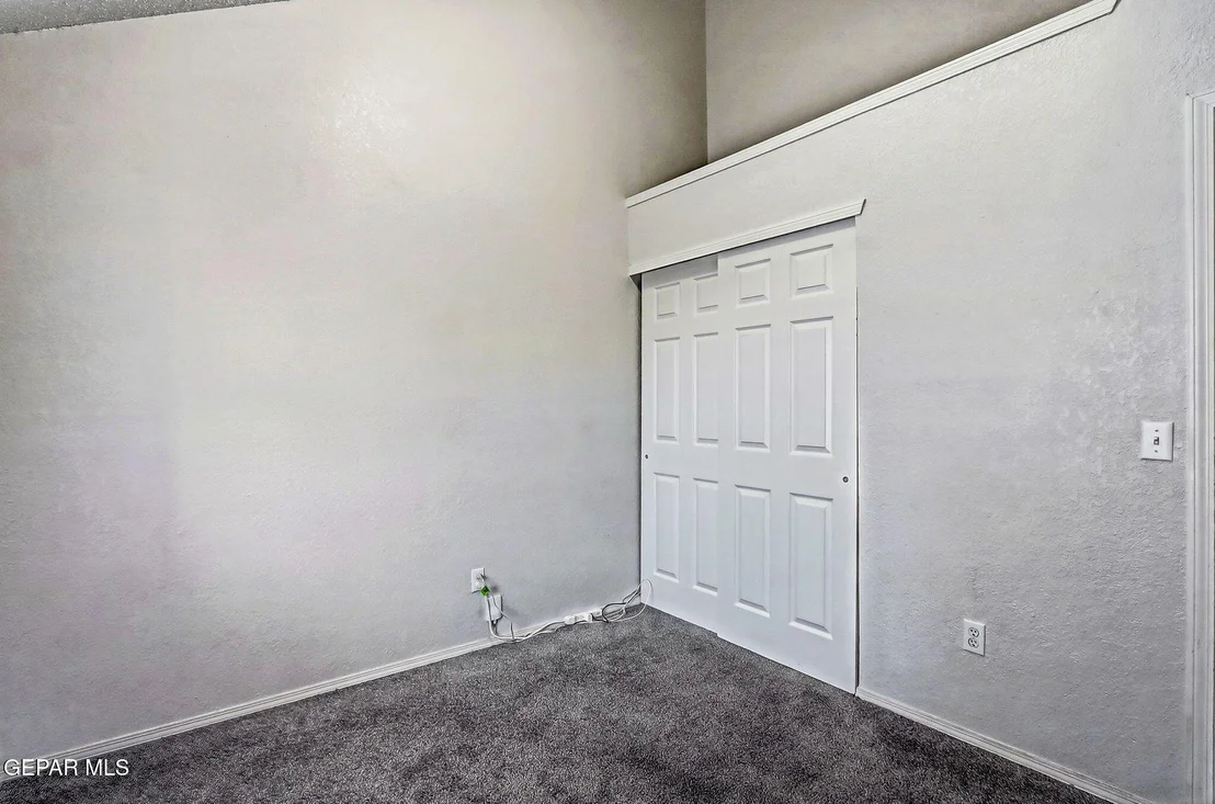 Photo of 390 BRILL Circle
