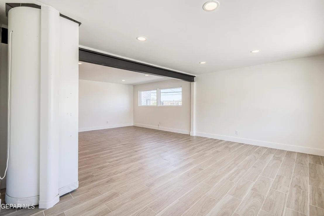 Photo of 704 MCKELLIGON Drive
